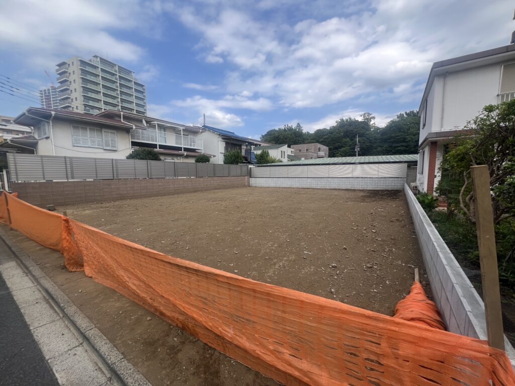 浦和区岸町六丁目